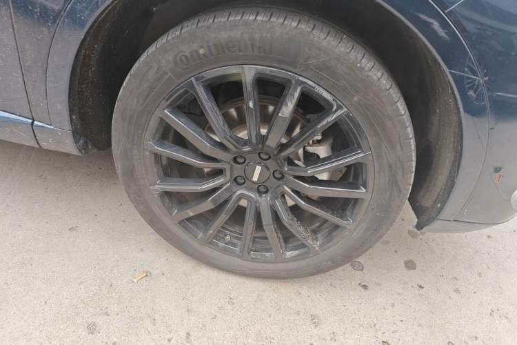 Used Wey Mocha New Energy 2022 1.5T Zero-Anxiety Performance Edition Right Front Wheel Hub
