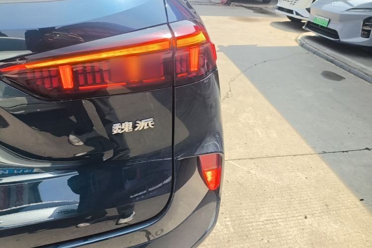 Used Wey Mocha New Energy 2022 1.5T Zero-Anxiety Performance Edition Right Rear Taillight