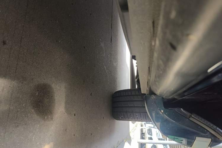 Used Wey Mocha New Energy 2022 1.5T Zero-Anxiety Performance Edition Right Side Sill