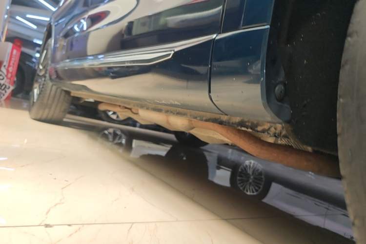 Used Wey Mocha New Energy 2022 1.5T Zero-Anxiety Performance Edition Right Side Sill