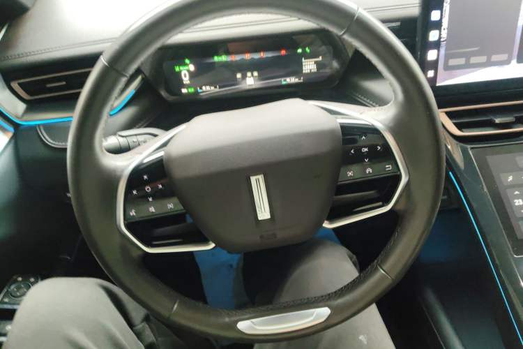 Used Wey Mocha New Energy 2022 1.5T Zero-Anxiety Performance Edition Steering Wheel