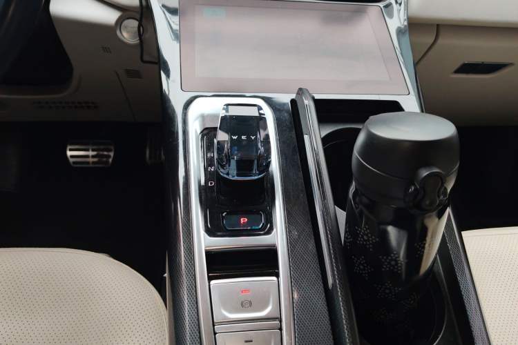 Used Wey Mocha New Energy 2022 1.5T Zero-Anxiety Performance Edition Gear Lever