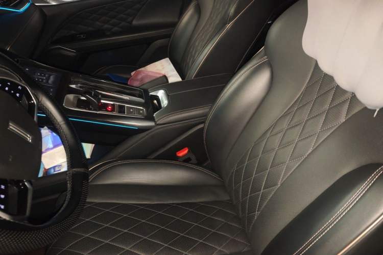 Used Wey Mocha New Energy 2022 1.5T Zero-Anxiety Performance Edition Left Front Seat