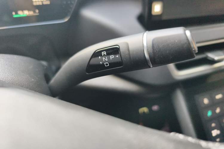 Used Wey Mocha New Energy 2023 Two-Wheel Drive Long-Range Version Gear Lever
