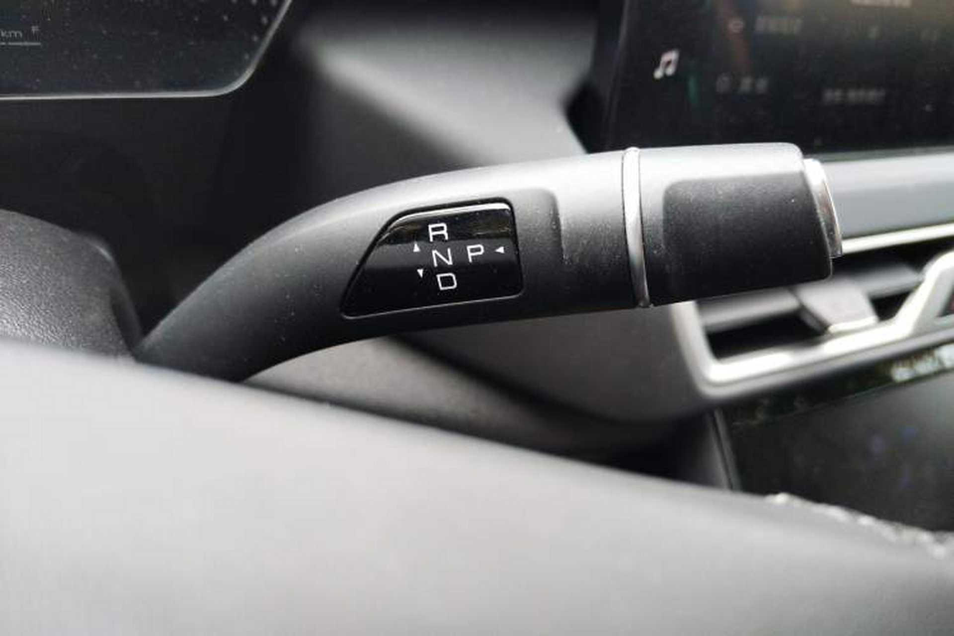 Used Wey Mocha New Energy 2023 Two-Wheel Drive Long-Range Version Gear Lever