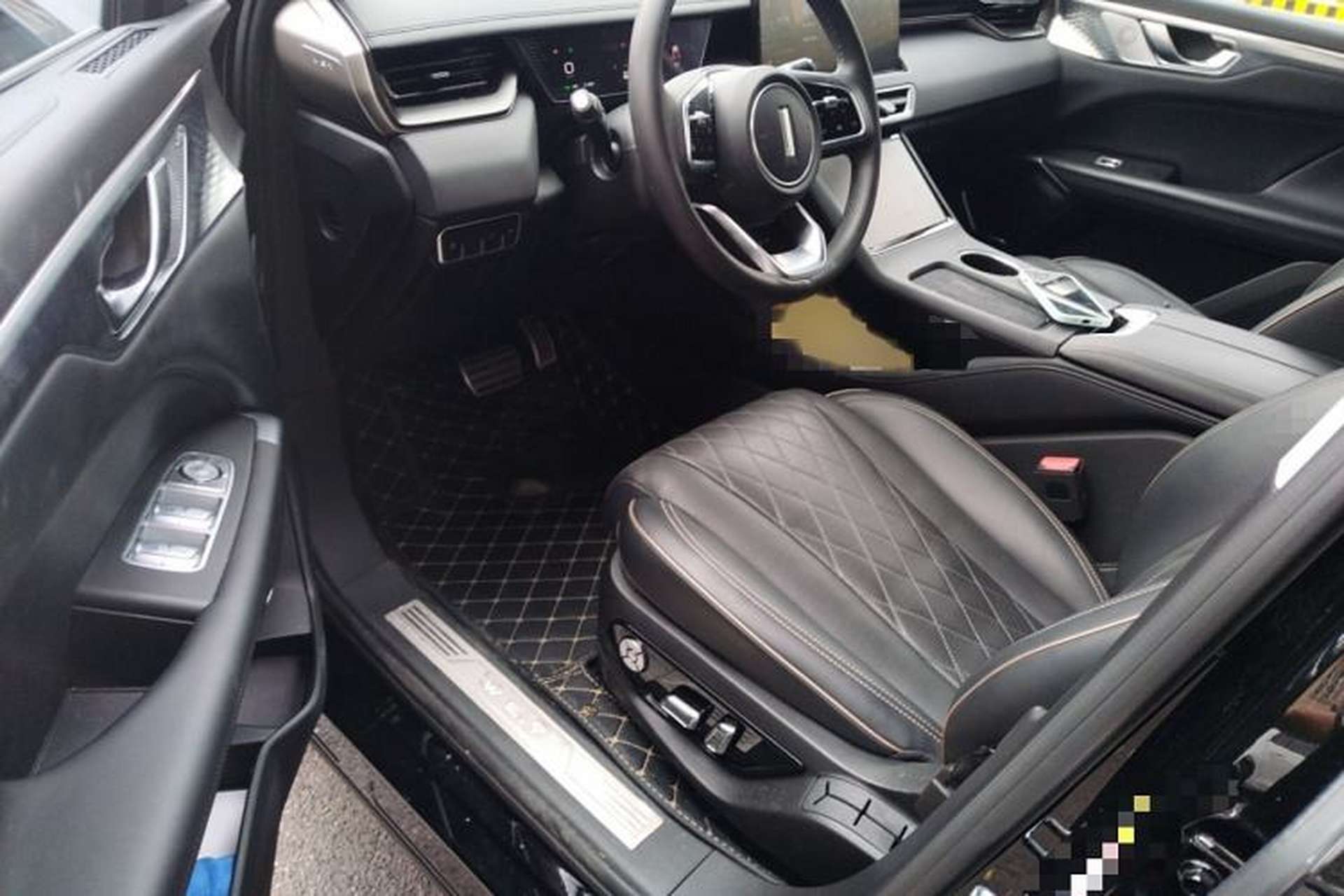 Used Wey Mocha New Energy 2023 Two-Wheel Drive Long-Range Version Interior 3