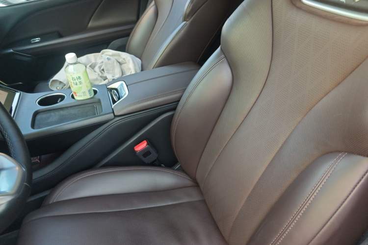 Used Wey Mocha New Energy 2023 Two-Wheel Drive Long-Range Version Left Front Seat