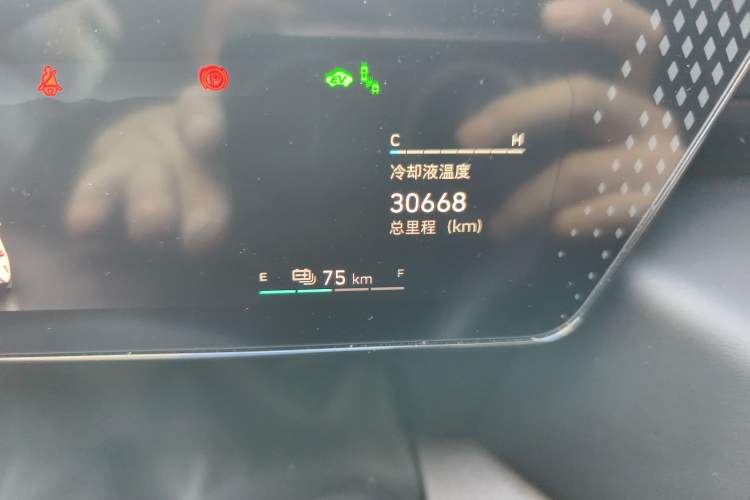 Used Wey Mocha New Energy 2023 Two-Wheel Drive Long-Range Version Odometer Close Up