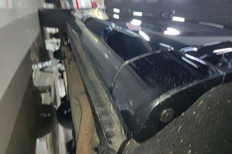 Used Wey Mocha New Energy 2023 Two-Wheel Drive Long-Range Version Right Side Sill