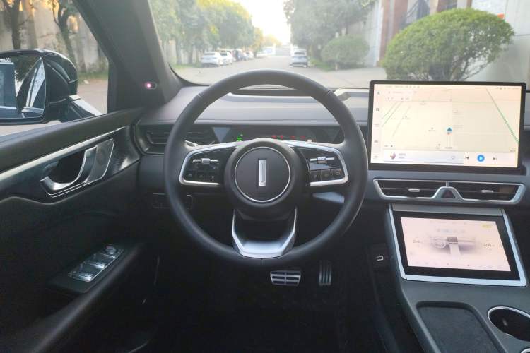 Used Wey Mocha New Energy 2023 Two-Wheel Drive Long-Range Version Steering Wheel