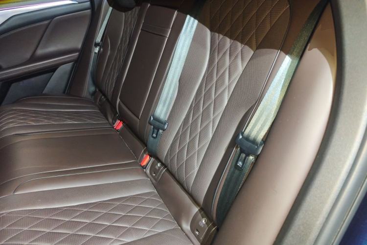 Used Wey Mocha New Energy 2023 Two-Wheel Drive Long-Range Version Left Rear Seat