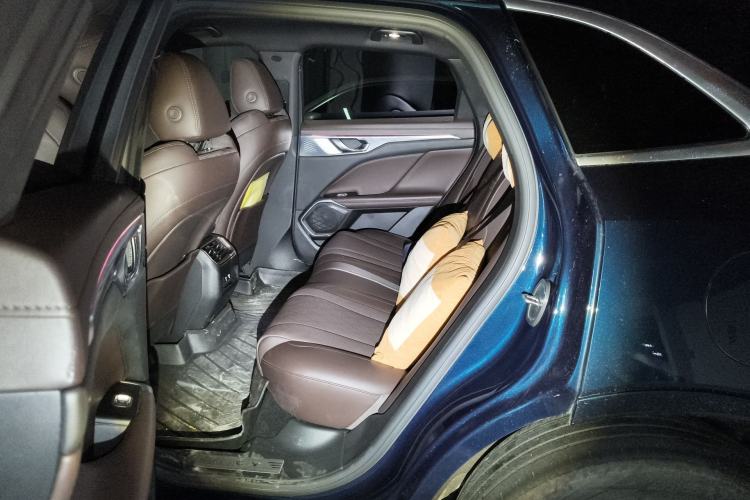 Used Wey Mocha New Energy 2023 Two-Wheel Drive Long-Range Version Left Rear Seat