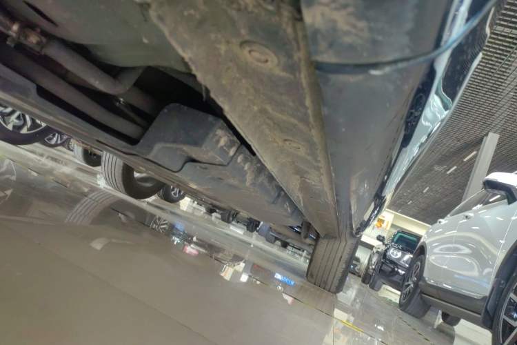 Used Wey Mocha New Energy 2023 Two-Wheel Drive Long-Range Version Left Side Sill