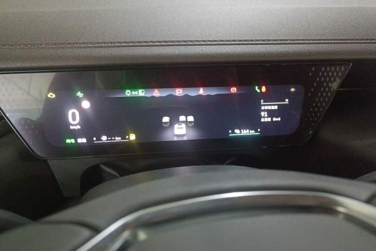 Used Wey Mocha New Energy 2023 Two-Wheel Drive Long-Range Version Odometer Close Up