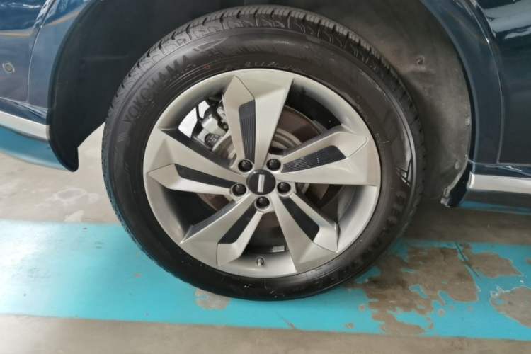 Used Wey Mocha New Energy 2023 Two-Wheel Drive Long-Range Version Right Rear Wheel Hub