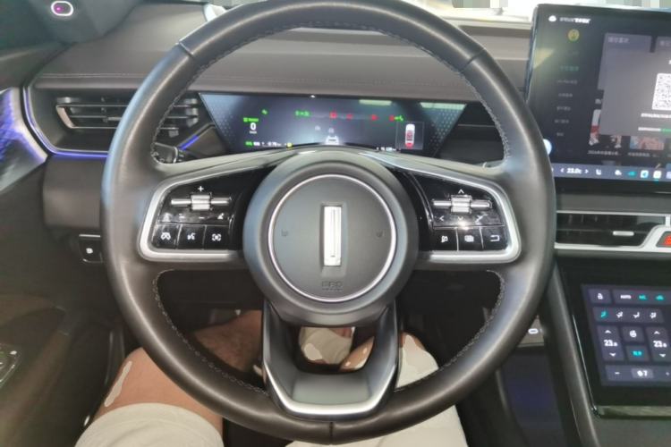 Used Wey Mocha New Energy 2023 Two-Wheel Drive Long-Range Version Steering Wheel
