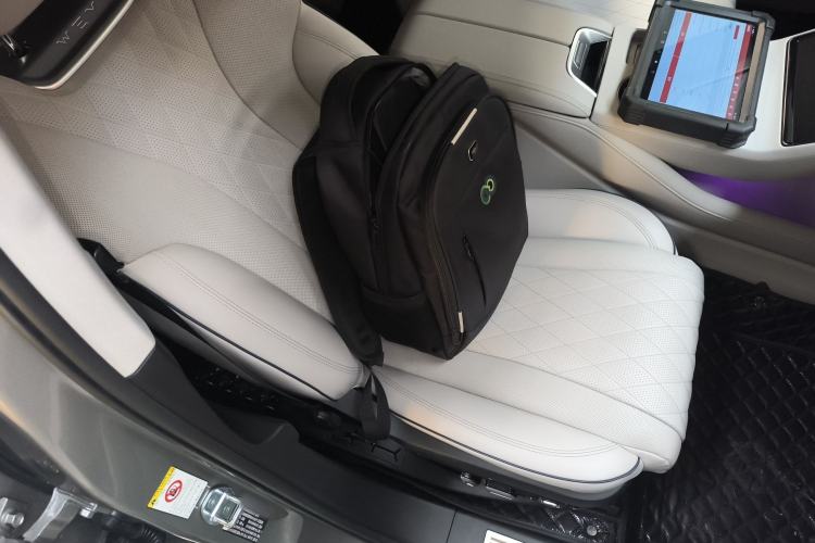 Used Wey Mocha New Energy 2023 Two-Wheel Drive Long-Range Version Right Front Seat