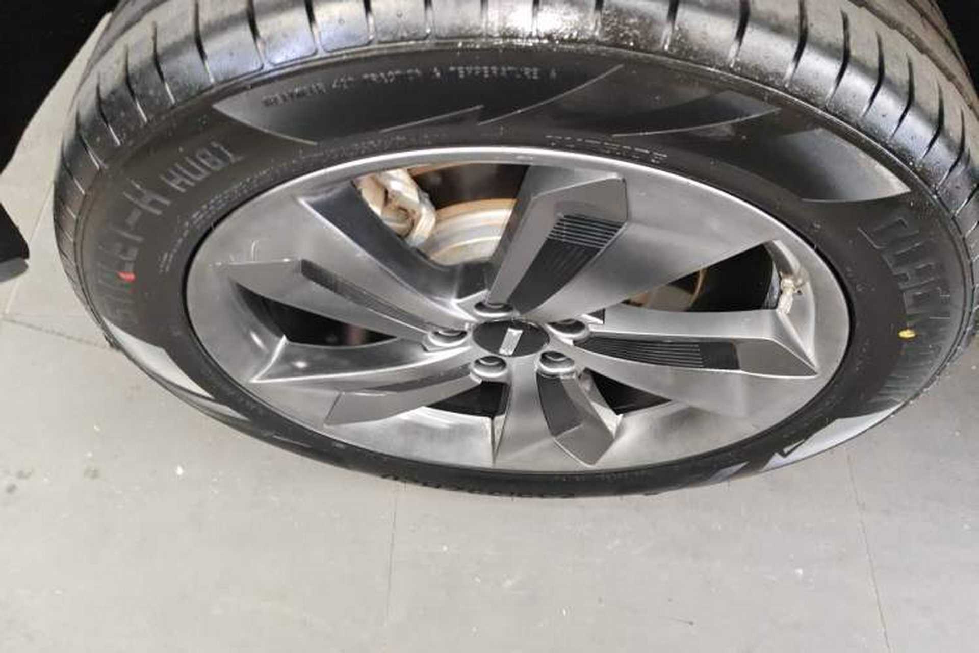 Used Wey Mocha New Energy 2023 Two-Wheel Drive Long-Range Version Right Rear Wheel Hub