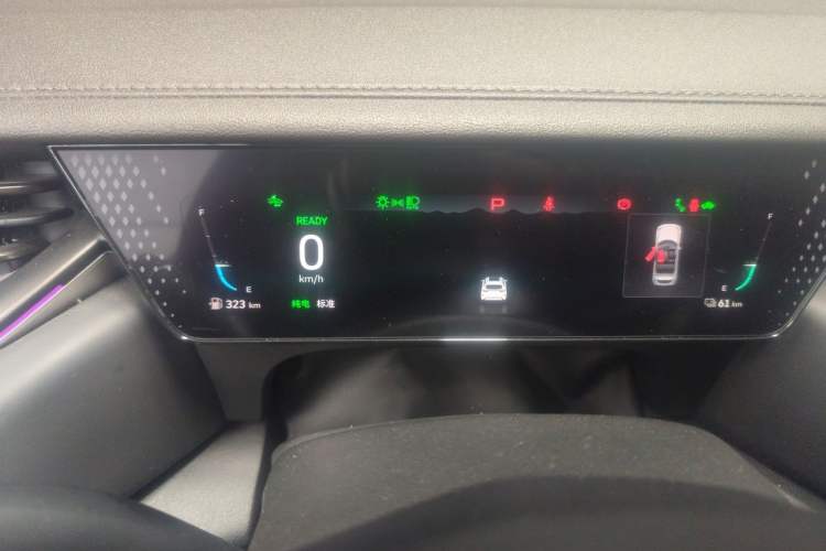 Used Wey Mocha New Energy 2023 Two-Wheel Drive Long-Range Version Instrument Cluster
