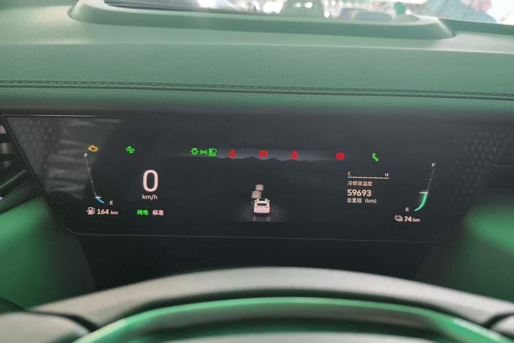 Used Wey Mocha New Energy 2023 Two-Wheel Drive Long-Range Version Instrument Cluster