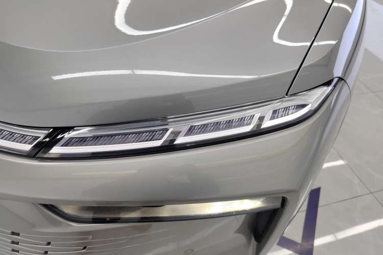 Used Wey Mocha New Energy 2023 Two-Wheel Drive Long-Range Version Left Front Headlight