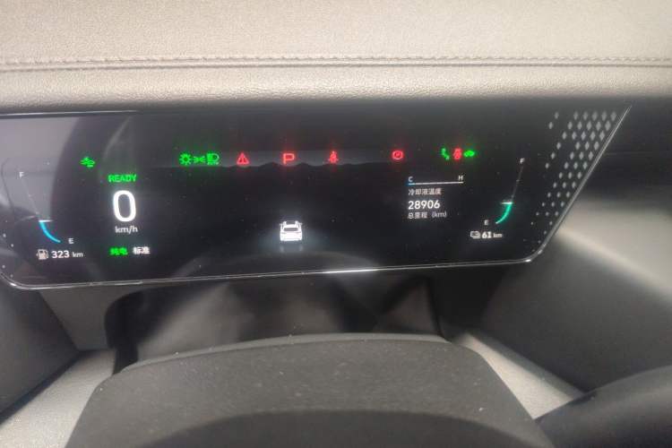 Used Wey Mocha New Energy 2023 Two-Wheel Drive Long-Range Version Odometer Close Up