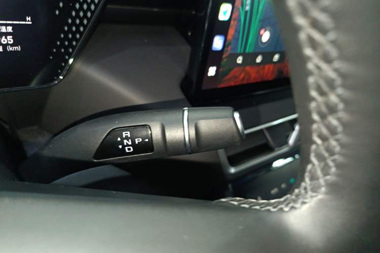 Used Wey Mocha New Energy 2024 Hi4 Four-Wheel Drive Long-Range Version Gear Lever