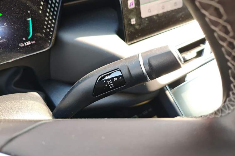 Used Wey Mocha New Energy 2024 Hi4 Four-Wheel Drive Long-Range Version Gear Lever