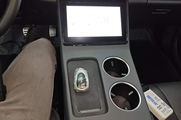 Used Wey Mocha New Energy 2024 Hi4 Four-Wheel Drive Long-Range Version Gear Lever