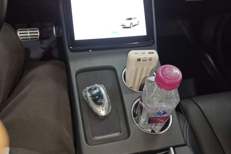 Used Wey Mocha New Energy 2024 Hi4 Four-Wheel Drive Long-Range Version Gear Lever