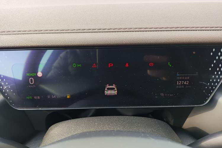 Used Wey Mocha New Energy 2024 Hi4 Four-Wheel Drive Long-Range Version Instrument Cluster