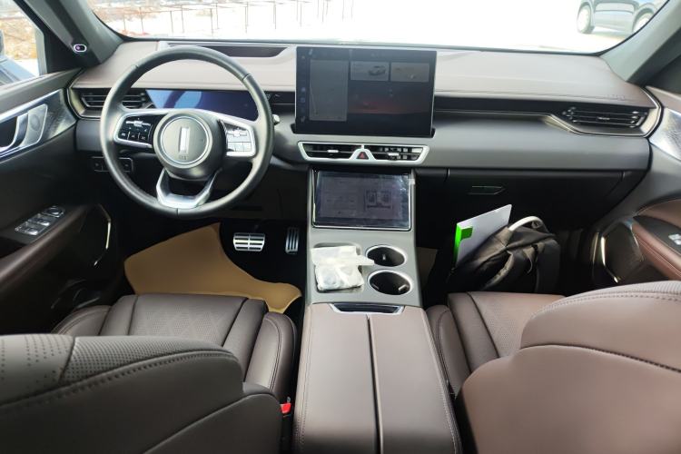 Used Wey Mocha New Energy 2024 Hi4 Four-Wheel Drive Long-Range Version Interior 2