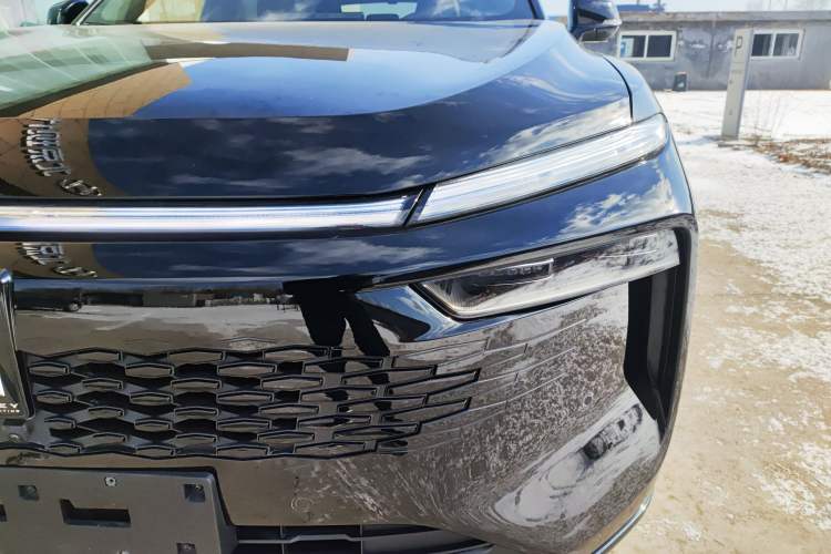 Used Wey Mocha New Energy 2024 Hi4 Four-Wheel Drive Long-Range Version Left Front Headlight