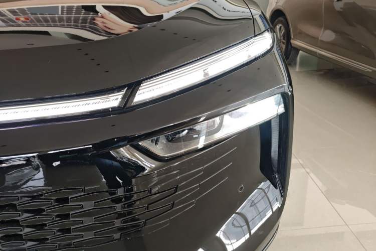 Used Wey Mocha New Energy 2024 Hi4 Four-Wheel Drive Long-Range Version Left Front Headlight
