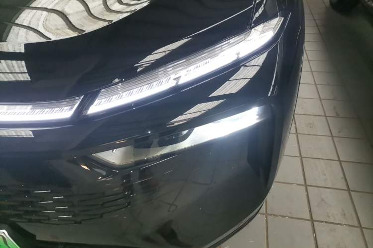 Used Wey Mocha New Energy 2024 Hi4 Four-Wheel Drive Long-Range Version Left Front Headlight