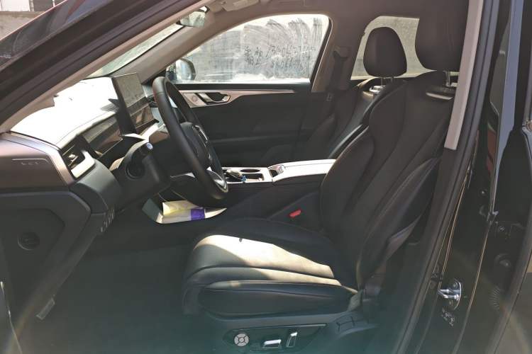 Used Wey Mocha New Energy 2024 Hi4 Four-Wheel Drive Long-Range Version Left Front Seat