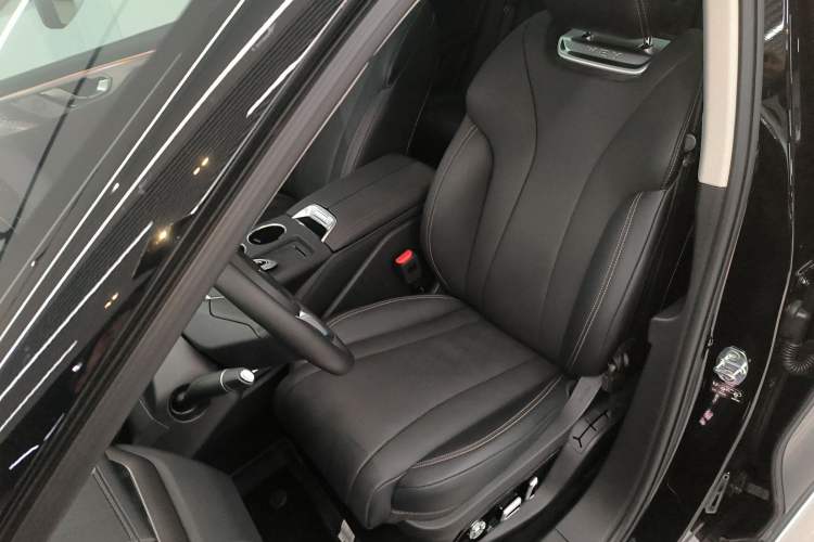 Used Wey Mocha New Energy 2024 Hi4 Four-Wheel Drive Long-Range Version Left Front Seat
