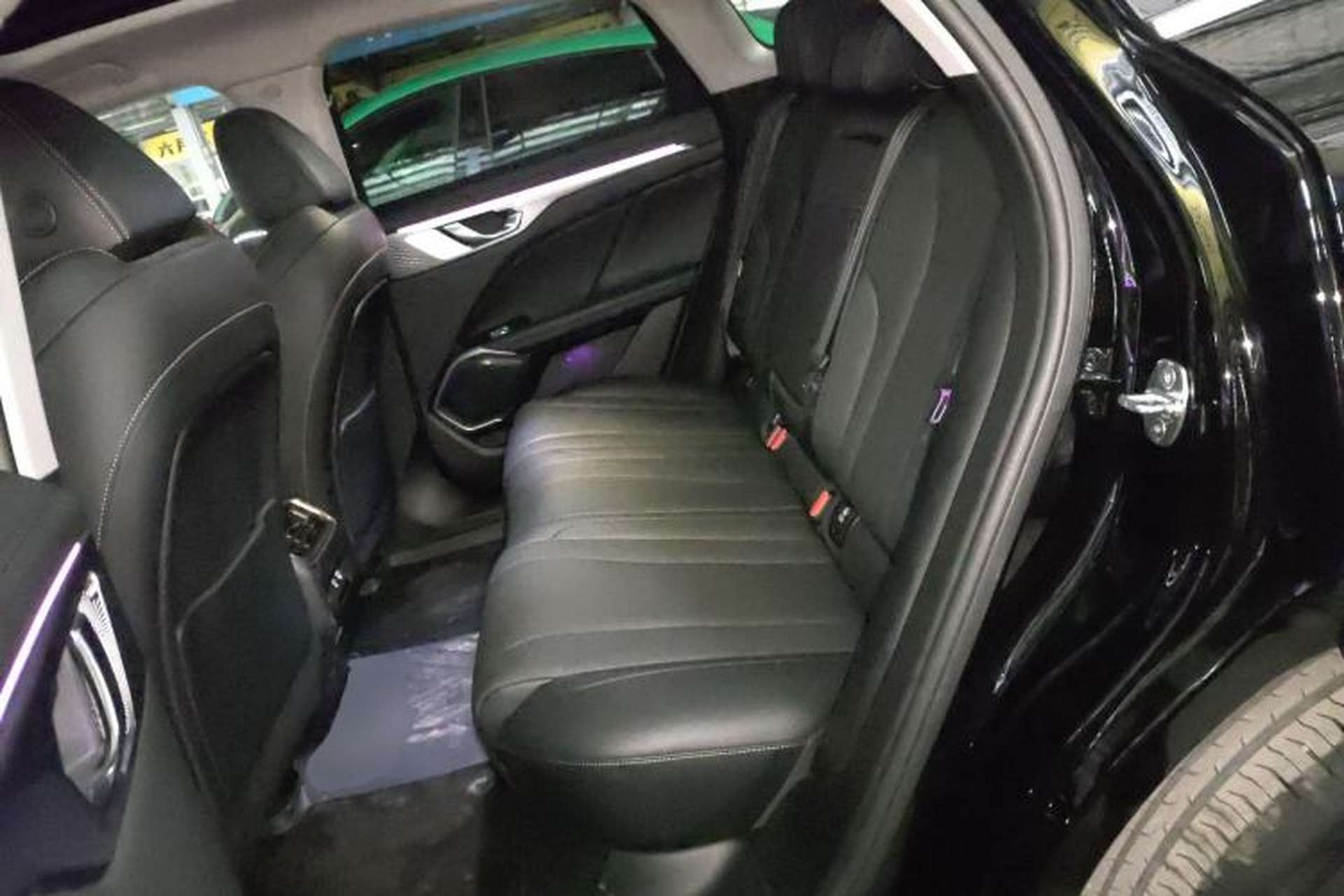 Used Wey Mocha New Energy 2024 Hi4 Four-Wheel Drive Long-Range Version Left Rear Seat