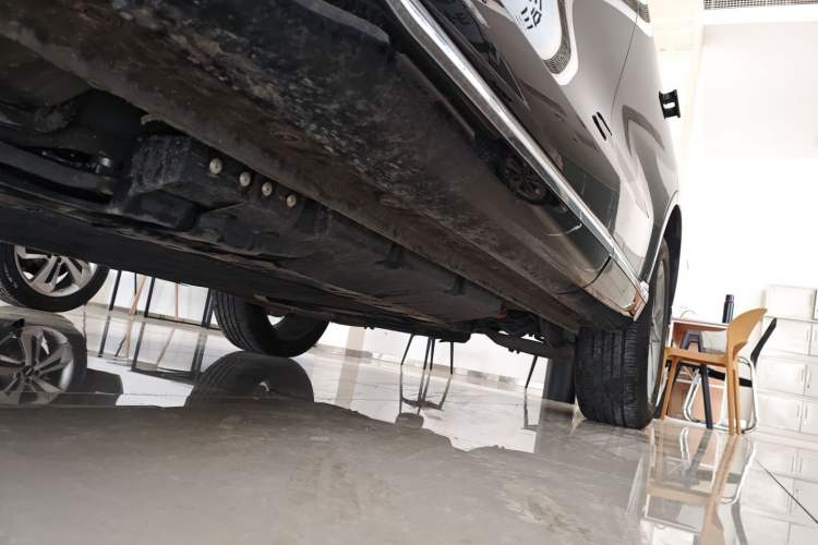 Used Wey Mocha New Energy 2024 Hi4 Four-Wheel Drive Long-Range Version Left Side Sill