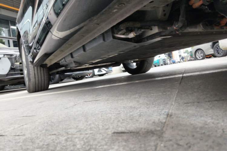 Used Wey Mocha New Energy 2024 Hi4 Four-Wheel Drive Long-Range Version Left Side Sill
