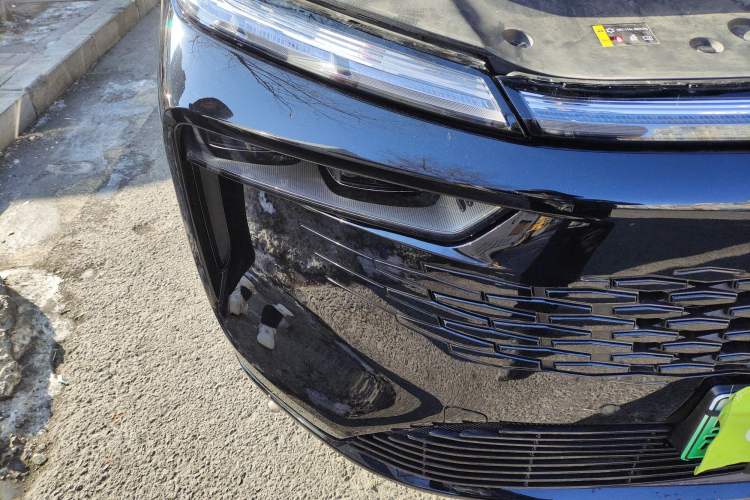 Used Wey Mocha New Energy 2024 Hi4 Four-Wheel Drive Long-Range Version Right Front Headlight