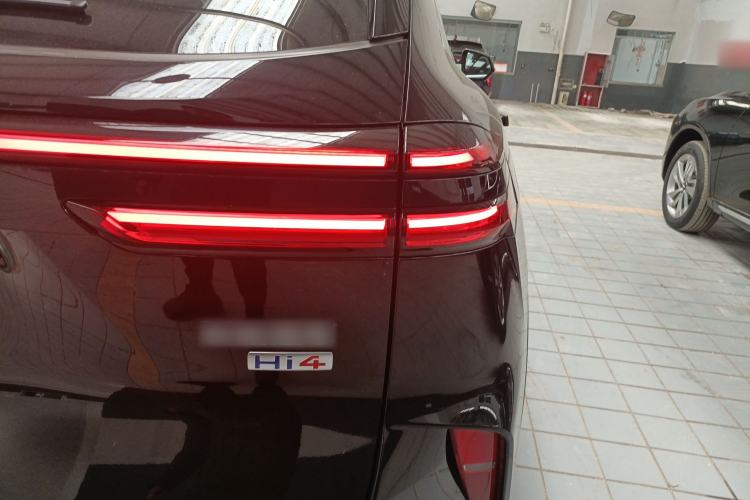 Used Wey Mocha New Energy 2024 Hi4 Four-Wheel Drive Long-Range Version Right Rear Taillight