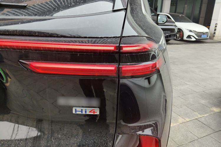 Used Wey Mocha New Energy 2024 Hi4 Four-Wheel Drive Long-Range Version Right Rear Taillight