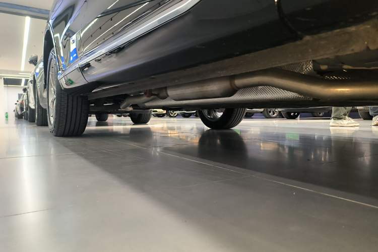 Used Wey Mocha New Energy 2024 Hi4 Four-Wheel Drive Long-Range Version Right Side Sill