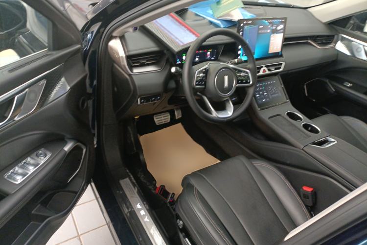 Used Wey Mocha New Energy 2024 Hi4 Four-Wheel Drive Long-Range Version Driver Seat