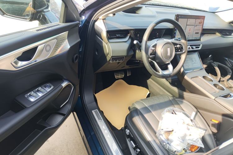 Used Wey Mocha New Energy 2024 Hi4 Four-Wheel Drive Long-Range Version Driver Seat