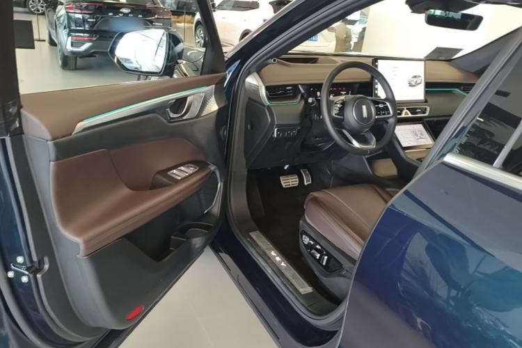 Used Wey Mocha New Energy 2024 Hi4 Four-Wheel Drive Long-Range Version Driver Seat