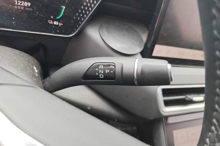 Used Wey Mocha New Energy 2024 Hi4 Four-Wheel Drive Long-Range Version Gear Lever