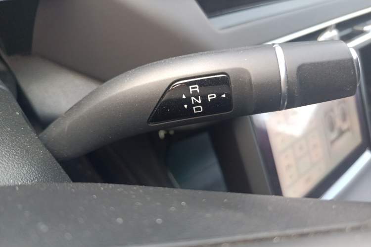 Used Wey Mocha New Energy 2024 Hi4 Four-Wheel Drive Long-Range Version Gear Lever