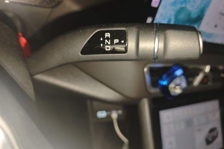 Used Wey Mocha New Energy 2024 Hi4 Four-Wheel Drive Long-Range Version Gear Lever